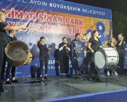 Aydın Büyükşehir Belediyesi'nden Mimar Sinan Parkı'nda müzik resitali