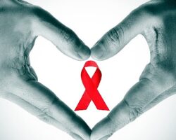Türkiye' de her yıl 2000 kişi AIDS tanısı almaktadır!