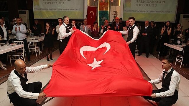 Nilüfer Belediyesi Halk Dansları Topluluğu 23 yaşında