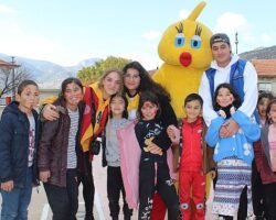19 Mayıs Atatürk’ü Anma, Gençlik ve Spor Bayramı, Gençlik ve Spor Bakanlığı’nın öncülüğünde yurt genelinde gençlik ve spor festivalleriyle 81 ilde kutlanacak