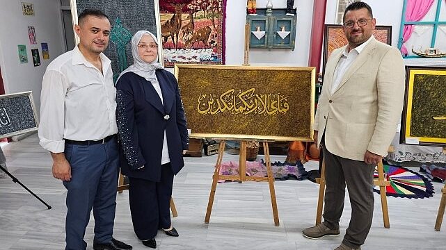 Maneviyat Yüklü Sergi Gölcük Belediyesi Sanat Galerisi’nde Açıldı