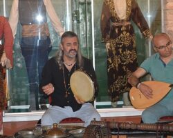 Doğu Anadolu Türküleri hikâyeleriyle EÜ’de hayat buldu
