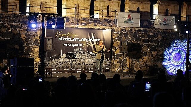 Nevşehir Belediyesi Kültür ve Sosyal İşler Müdürlüğü tarafından düzenlenen Kayaşehir Açık Hava Konserleri devam ediyor