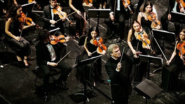 Türkiye Gençlik Filarmoni Orkestrası Atatürk Kültür Merkezi’nde unutulmaz bir konser verdi