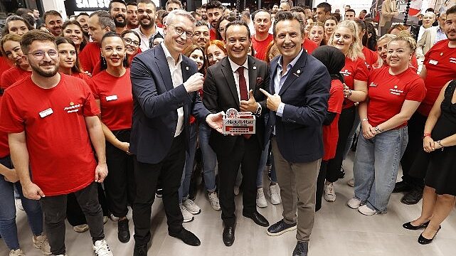 MediaMarkt, Türkiye’de yatırıma devam dedi! 100. mağazasını açtı!