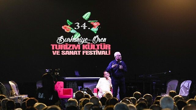 Burhaniye’de Festival Heyecanına Devam