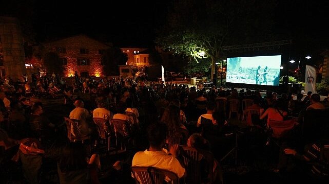 Efes Selçuklular “Atatürk” ile duygulandı