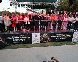 Menemen’in Uluslararası Festivaline Görkemli Açılış