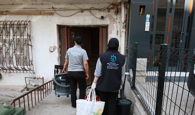 Büyükşehir’in “Evde Bakım Hizmeti” kalplere dokunuyor