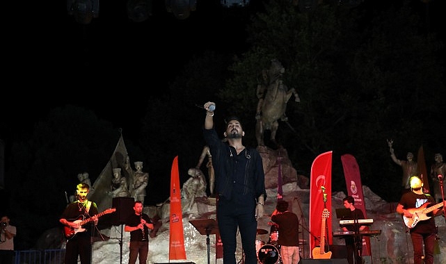 İnegöl Aydın Şahin İle Coştu