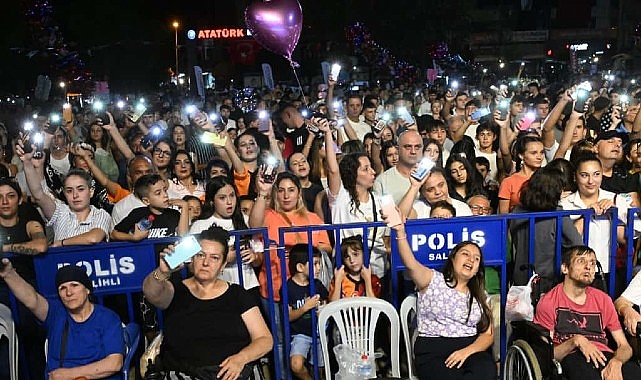 Salihli’de Aslı Güngör’den Unutulmaz Konser