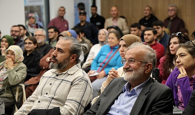 11 Ekim 2025  Cumartesi     Prof. Dr. İsmail Hakkı Aydın, Kitap Fuarı’nda konuştu;  “Yokluğunuz hissedilmiyorsa, varlığınız yüktür”