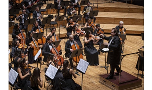 İzmir Oda Orkestrası, unutulmayacak konserlere imza atmaya devam ediyor