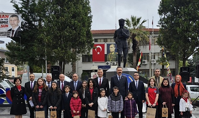 23 Nisan Ulusal Egemenlik ve Çocuk Bayramı Gölcük’te Törenle Kutlandı